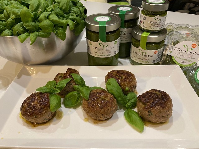 Polpette con un cuore di Pesto di Pra’