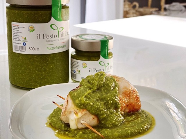 Involtini di pollo al pesto